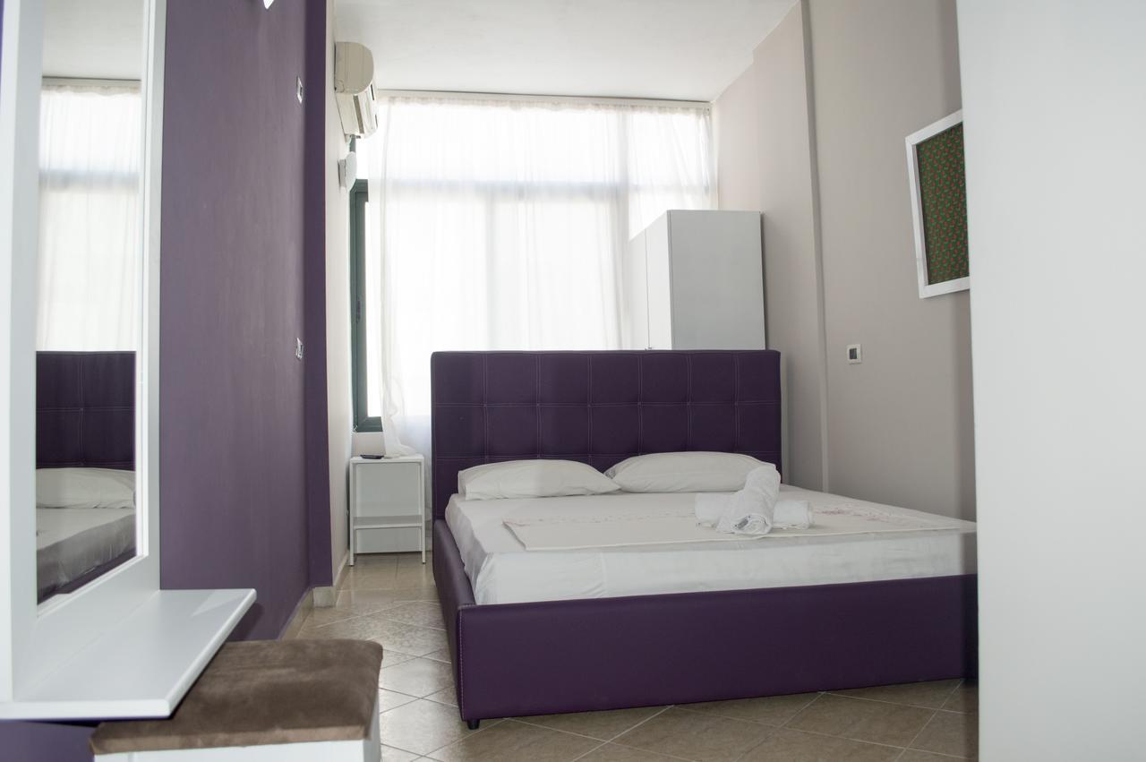 Hotel Riviera Durrës Buitenkant foto