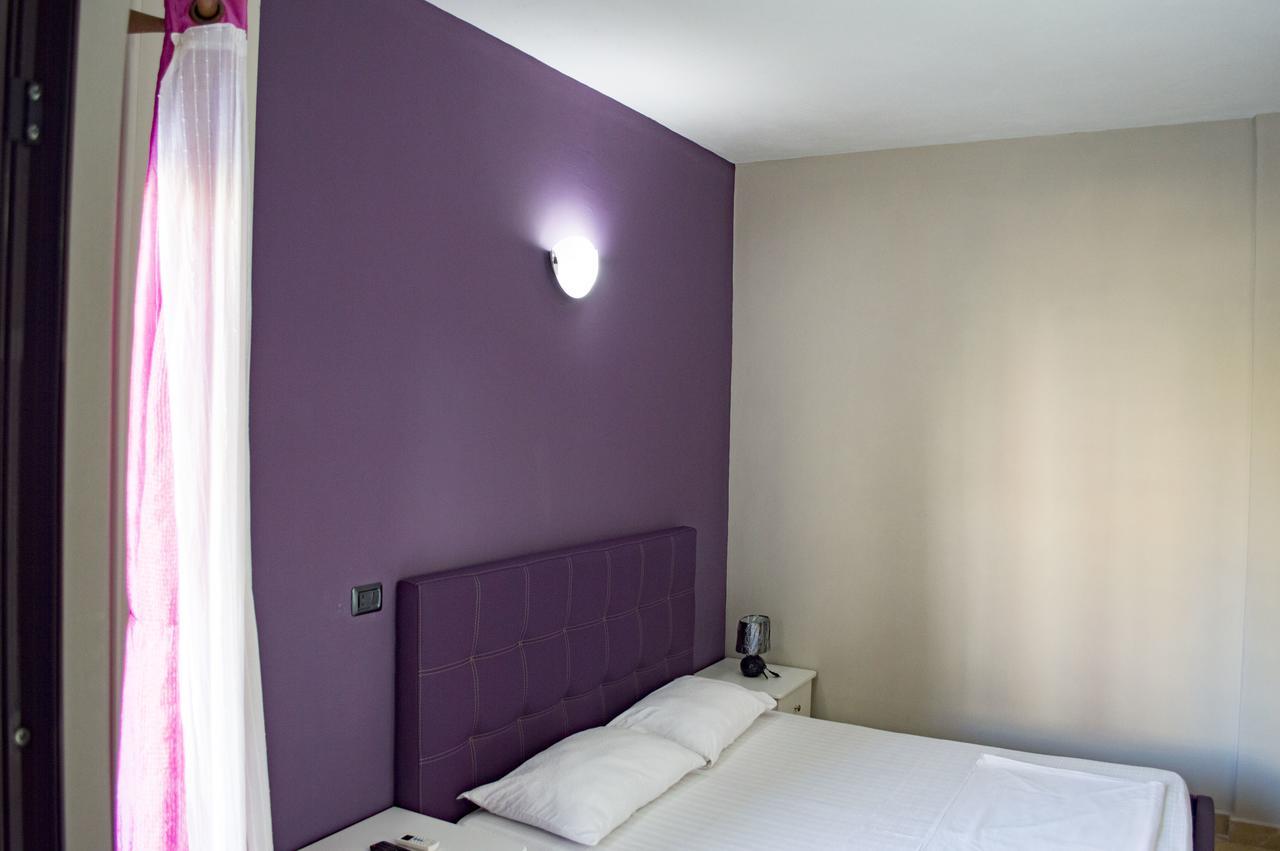 Hotel Riviera Durrës Buitenkant foto